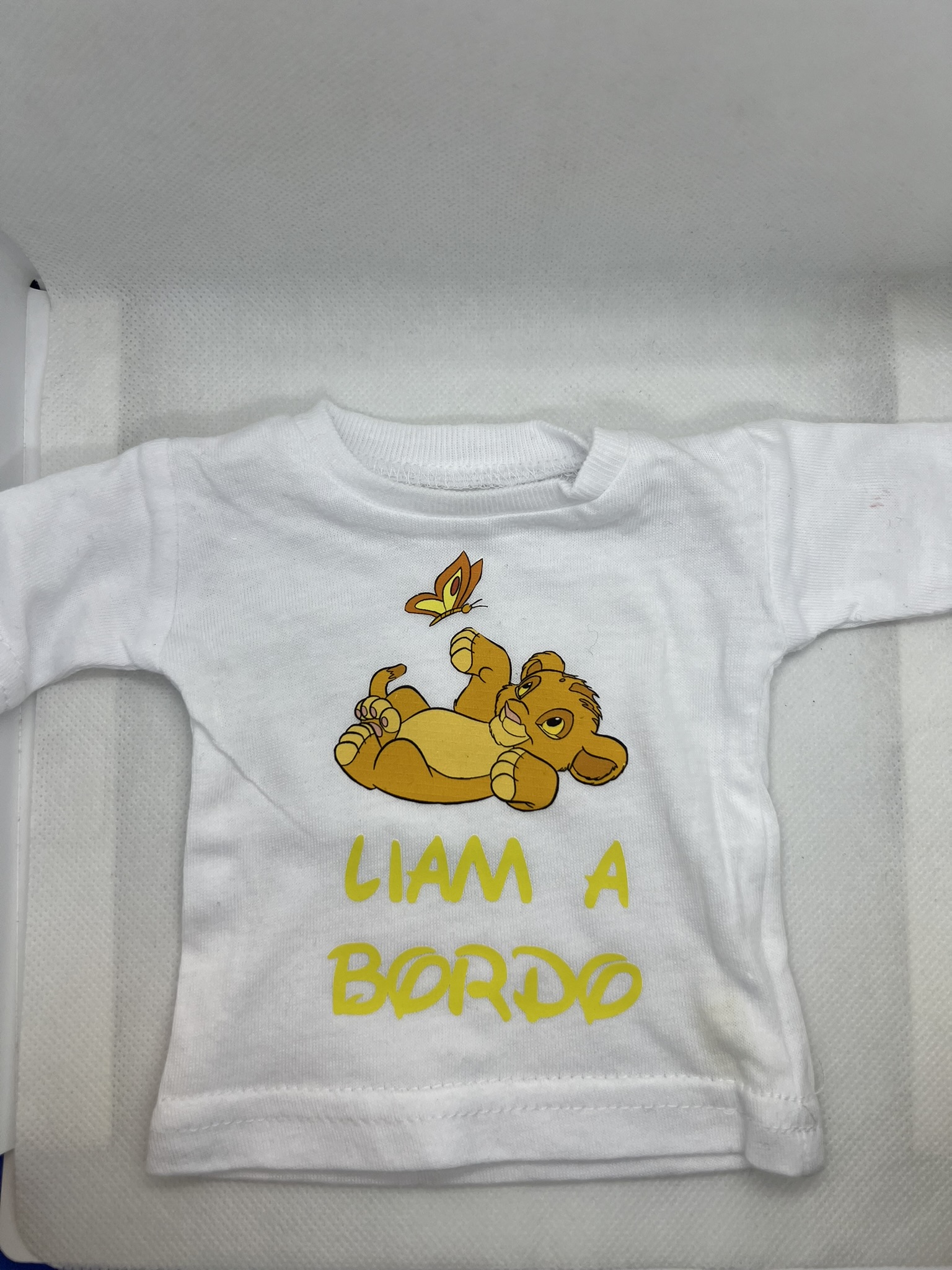 Maglia Personalizzata da Auto Bimbo “Nome a Bordo” con Personaggio